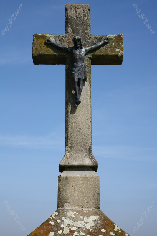 Kreuz mit Korpus